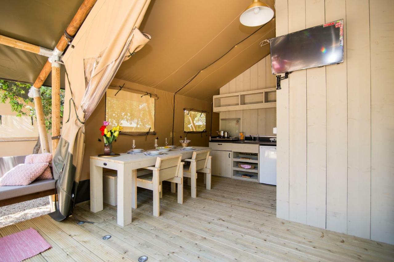 Glamping Soline 4*